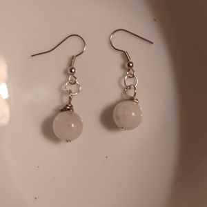 New Earrings never worn.